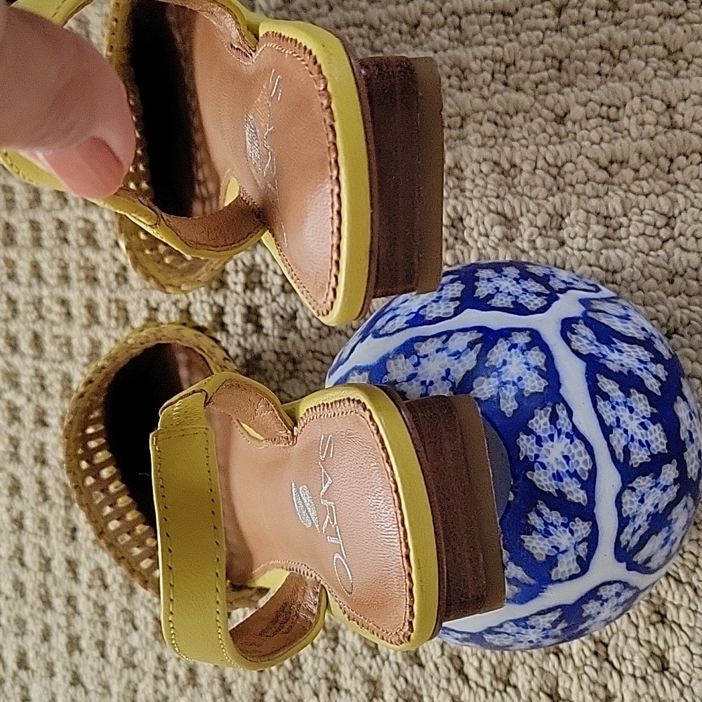 Sarto Yellow Sandals - Picture 5 of 6